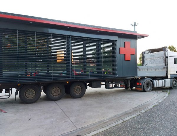 Vízimentő házzal bővült a rakamazi Tisza-part                