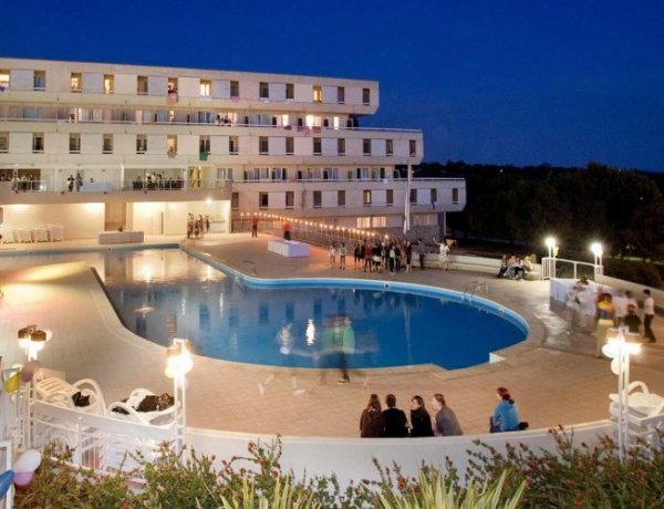 A szálláshelyek és a vendéglátóhelyek is elfogadják a védőoltást igazoló applikációt