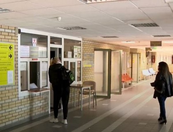 Segíti a betegek gyógyulását, hogy már látogathatják őket a szeretteik