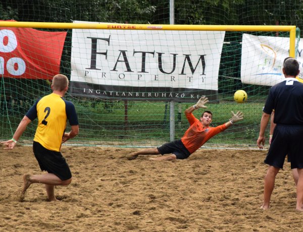 Augusztusban rajtol a kispályás bajnokság - Nyáron ismét lesz strandfoci torna Sóstón