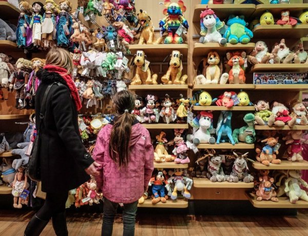 Ennyit költenek a magyar szülők idén gyereknapra            