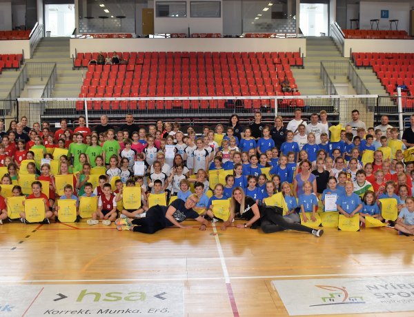 Manók a pályán - A pici röplabdások léptek pályára az Arénában