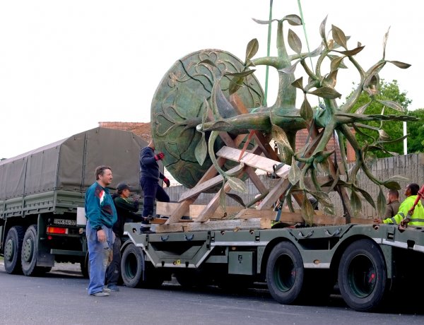 Hétfő este érkezett Bodrogkeresztúrról  Nyíregyházára a nemzeti összetartozás emlékműve