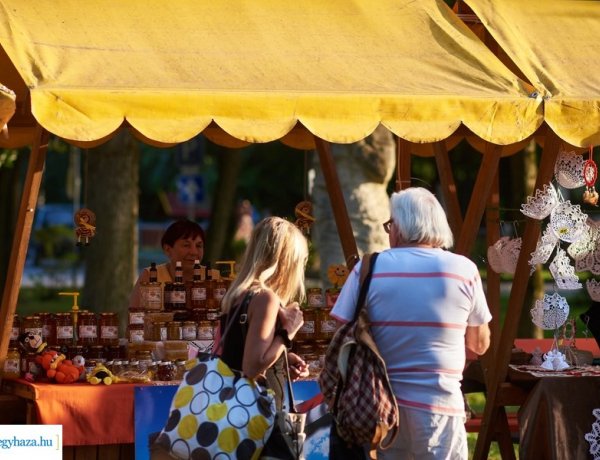 Péntektől ismét várja az érdeklődőket a nyári Sóstói Piac délután 16 órától, új helyszínen