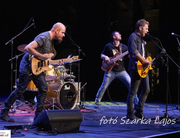 Házhoz megy a Zenede! Rocklegendák koncert és zenetörténeti előadás