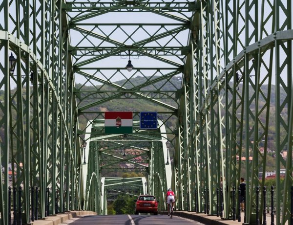 Szlovákia elismeri a magyar oltási igazolványokat                 