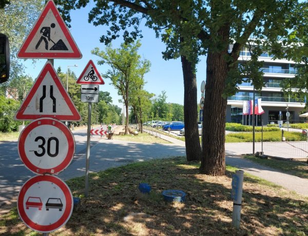 Útszűkületre és sebességkorlátozásra kell számítani Sóstó belterületén