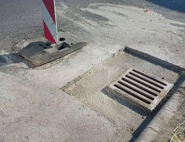 A csapadékrács szintbehelyezését végzik a Pazonyi úton és a Vasgyár utcán