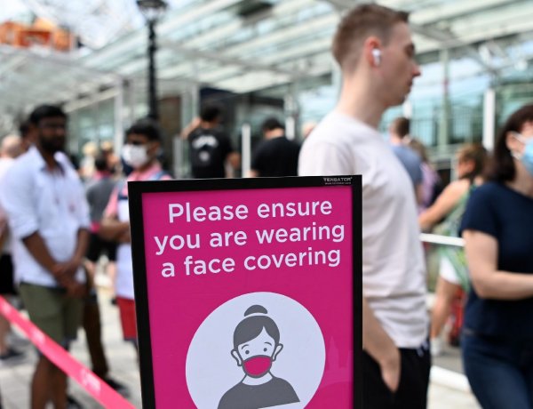 Szlávik: A rohamosan terjedő Delta vírusvariáns nagy veszélyt jelent az oltatlanokra