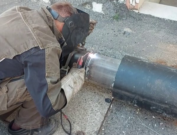 Vízvezetéket cserélnek a Nyírtávhő szakemberei              