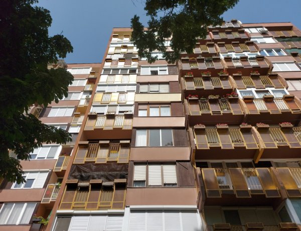 Elektromos zárlatot okozott egy klímaberendezés a Kossuth utcán             