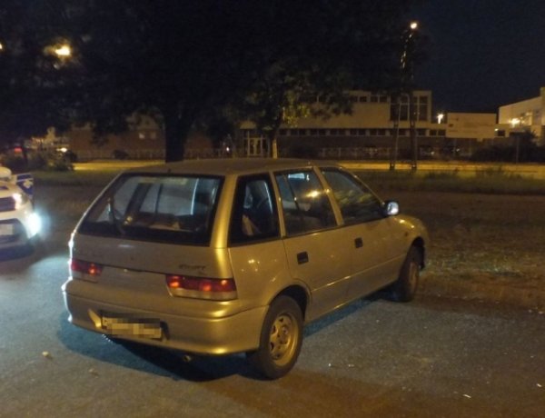 Katalizátort akartak lopni egy parkoló autóból                       