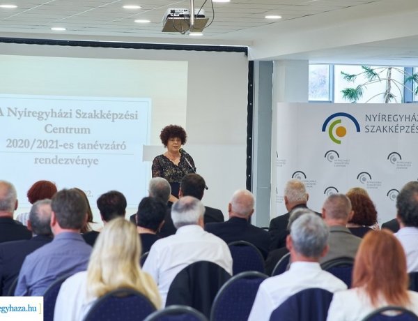 Szakképzési tanévzáró – Törvényváltozások, elismerések és online oktatás 2020-21-ben