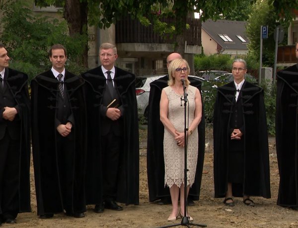 Új óvodák épülnek Nyíregyházán – Letette az alapköveket a református egyház