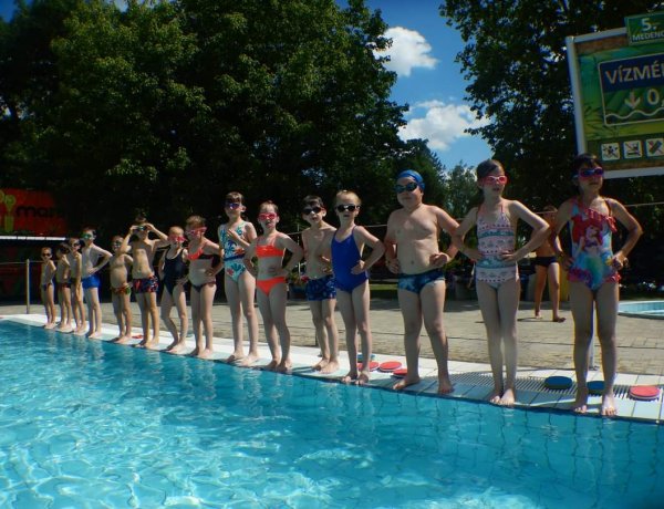 Sóstón a vízilabdások - Az Aqua SE ezúttal is tábort szervezett                          