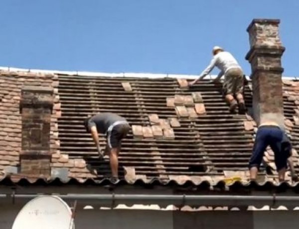 Óriási pusztítást végzett a vihar, a forróság pedig nehéz napokat hoz