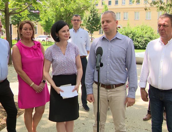 Újabb négy, megyében induló előválasztási jelöltet mutatott be az MSZP-Párbeszéd szövetség