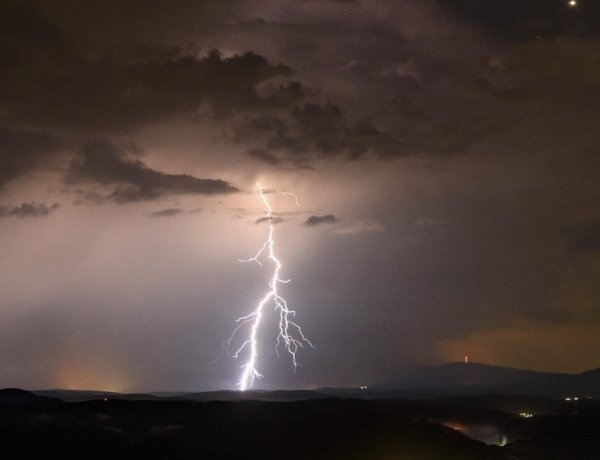 Szabolcs-Szatmár-Bereg megyében házakat ért villámcsapás        