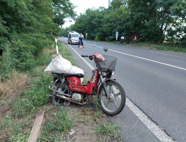 Lesodródott az útról egy motoros, a rendőrség vizsgálja a baleset okát