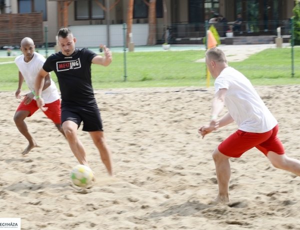 Strandfoci – Új név a vándorkupán                               