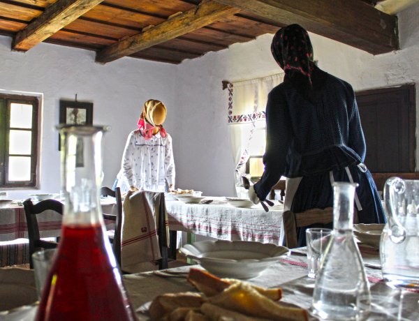  „Lakodalom, sokadalom, nincsen akkor beteg asszony!” Állandó kiállítás a Múzeumfaluban