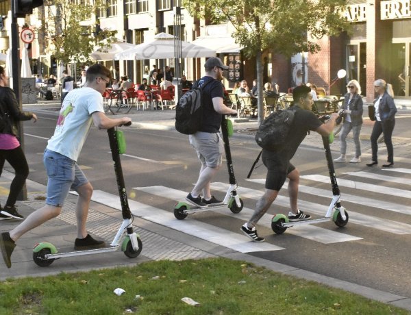 Jogosítványhoz kötnék az e-roller használatát                           