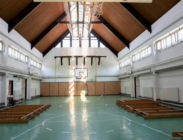 Dr. Kovács Ferenc: „folytatjuk az iskolai tornaterem-felújítási programunkat”