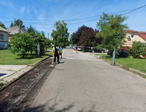 Megkezdődött a Bujtos utca felmarása, a Liszt Ferenc és az Inczédy sor között