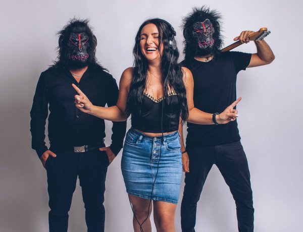 Maszk mögé bújtak a pandémia alatt unatkozó lemezlovasok!   