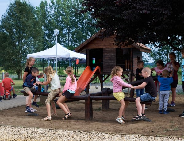 Táborok – Nincs még táborzárás, tart még a vakáció             