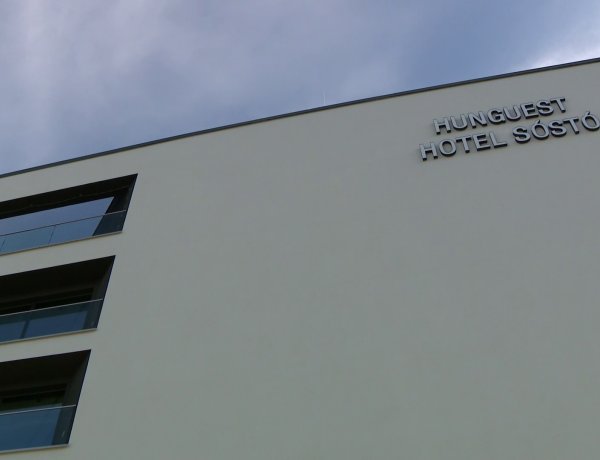 Telt ház – Teljes kapacitás a szállodákban, egyre több vendég a fürdőkben