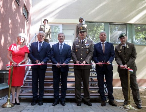 Elengedhetetlen a fiatalok hazafias nevelése                                     