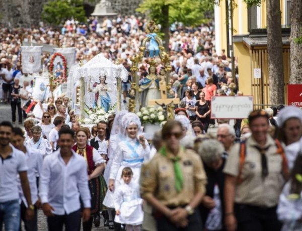 A nap, amikor Szent István az országot Szűz Mária oltalmába ajánlotta