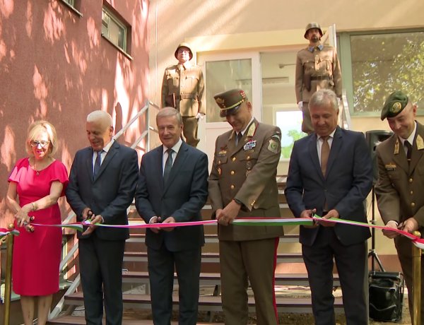 Átadták a honvéd kollégiumot – Központban a hazafias nevelés az új intézményben