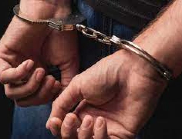 Letartóztatta a bíróság a lányát bántalmazó férfit                      