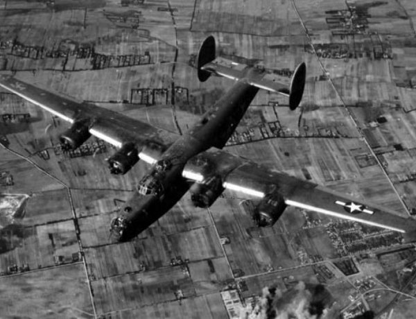 Megemlékezés Nyíregyháza bombázásának 77. évfordulója alkalmából 