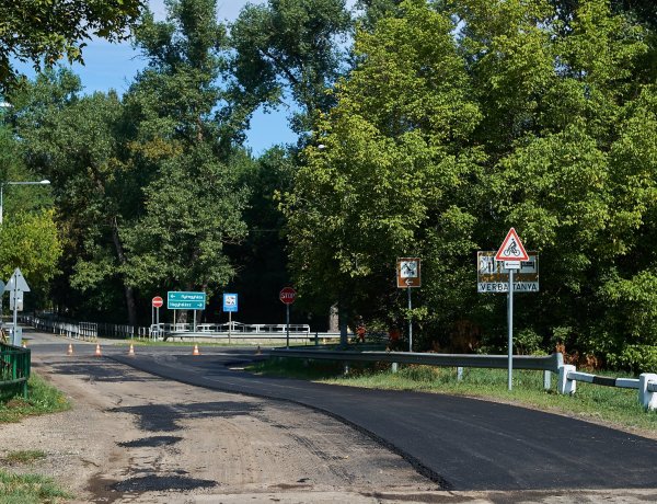Aszfaltozás – A végéhez közelít a nagyfelületű útjavítás Nyíregyházán