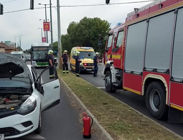 Sávváltás közben történt baleset az Inczédy soron           