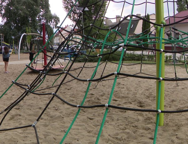 Családi nap a Kiserdőben – Nagyszabású fejlesztési projekt zárult Nyíregyházán