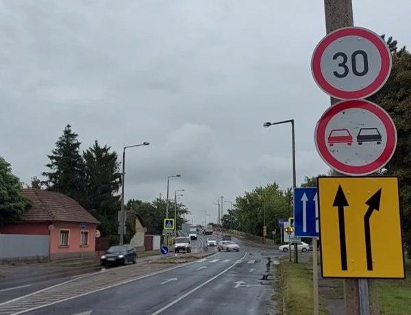 Több szabálytalan besorolásból adódó baleset történt        