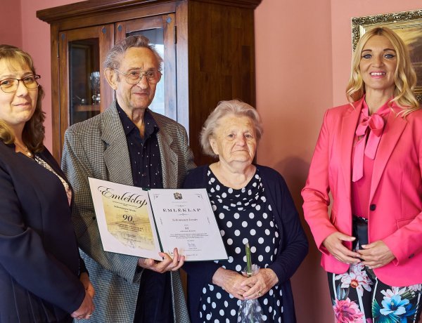 Schimnoutz István 90 éves – Újabb szépkorút köszöntöttek Nyíregyházán