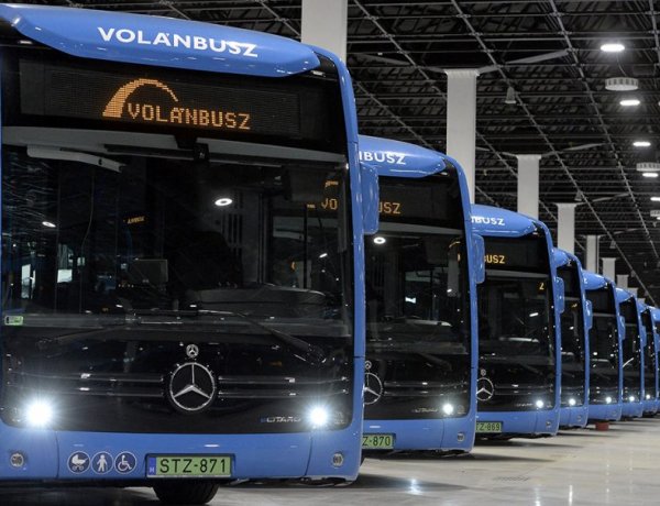 Bemutatták a Volánbusz legújabb, Mercedes-Benz eCitaro típusát 