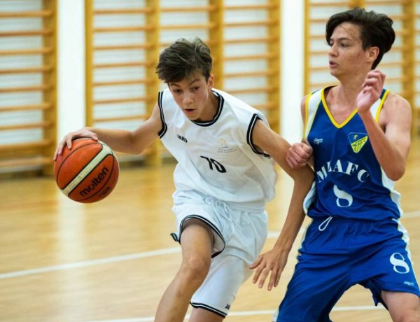 Sallai Józsefre emlékeztek a fiatal kosarasok Nyíregyházán                      