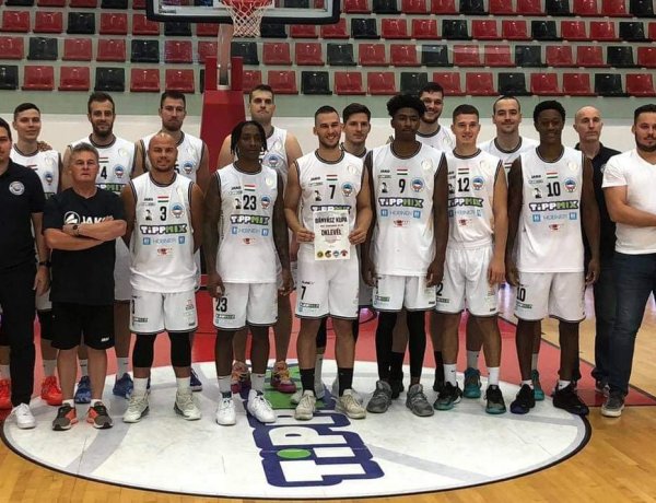 Harmadik hely a Bányász Kupán - Legyőzte a pécsieket a kosárcsapat