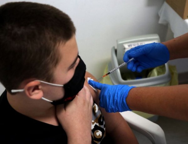 225 ezer 18 év alatti diák vette fel eddig az oltást                              