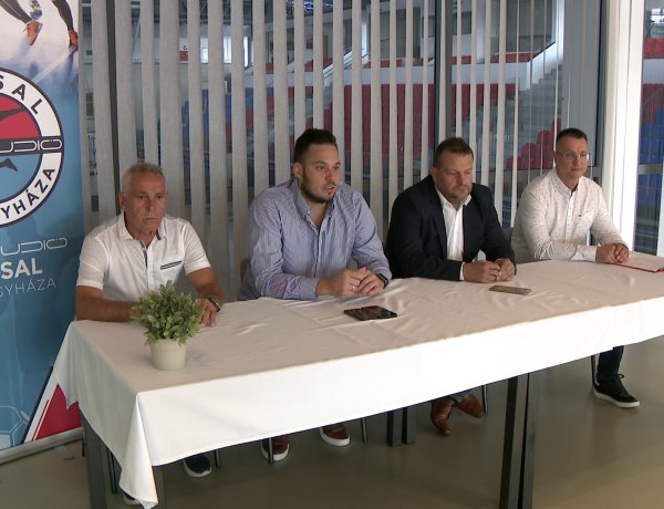 Hétfőn rajtol a futsal csapat - Az NB-II-ben indul a Nyíregyháza                          