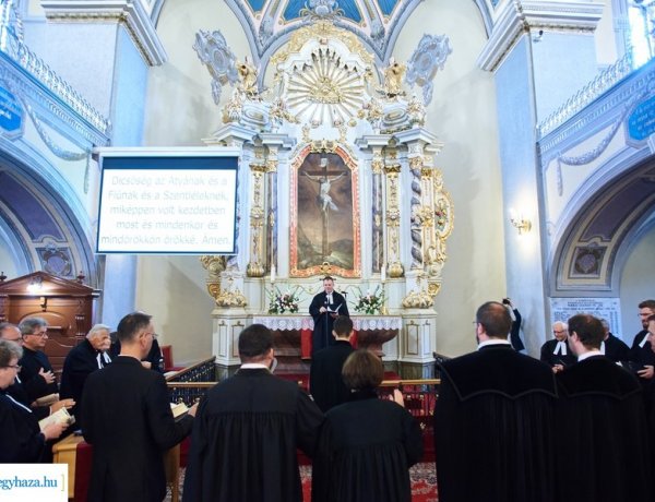 Parókus lelkésziktatás a Nyíregyházi Evangélikus Egyházközségben 