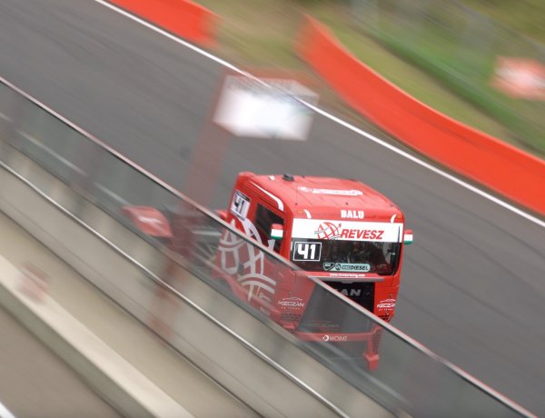 Győzelem Zolderben - Kiss Norbert vezeti a kamion EB-t                            