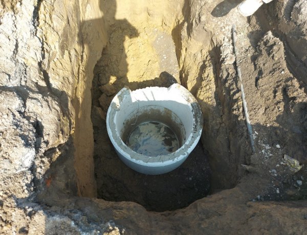 Korszerűsítési munkálatokat végez az Árok utcánál a Nyírségvíz péntekig