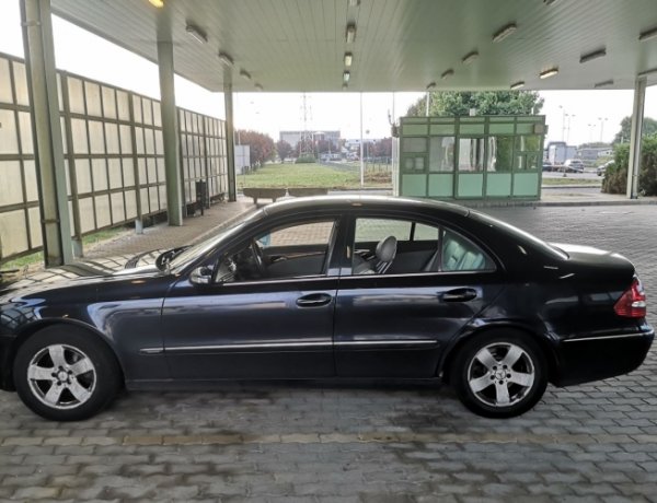 Körözött gépkocsi a csengersimai határátkelőhelyen             